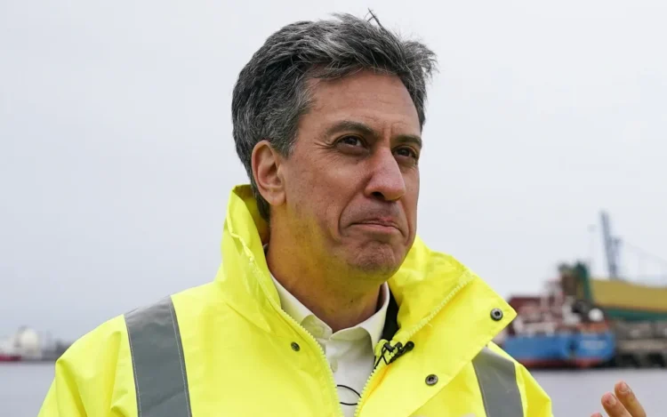 Labour Faces Union Backlash Over North Sea Drilling Stance