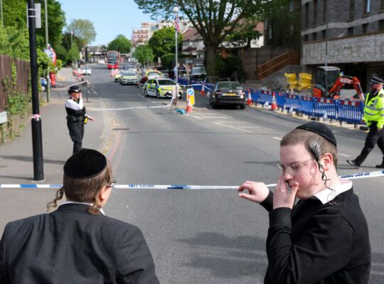Golders Green Attack Deepens Fear in London’s Jewish Community