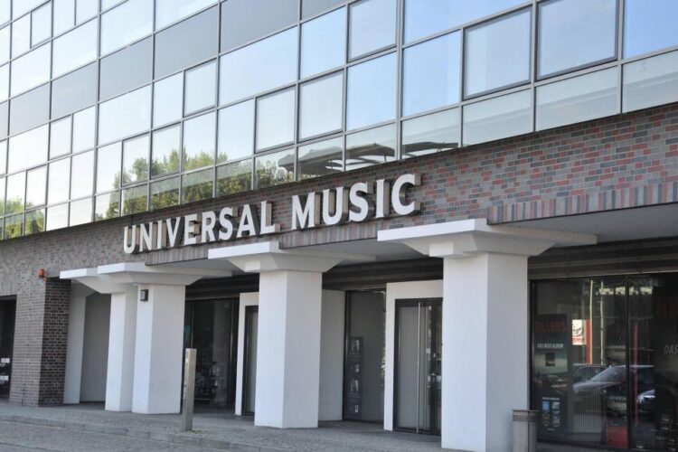 US Billionaire Plots £48bn Takeover Of Universal Music Group