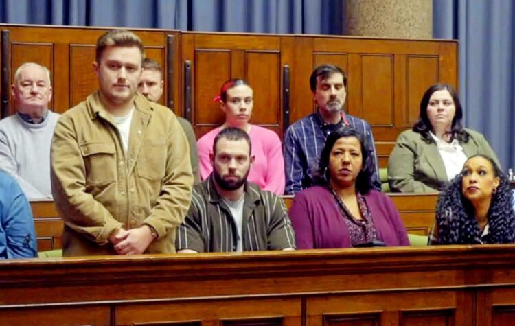 Battle Over Jury Trial Reforms Intensifies As Government Pushes Courts Bill Through Committee Stage