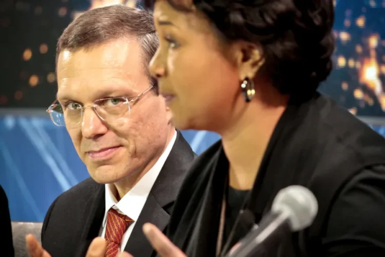 Harvard UFO Chief Sparks Washington Debate As New Anomaly Council Launches