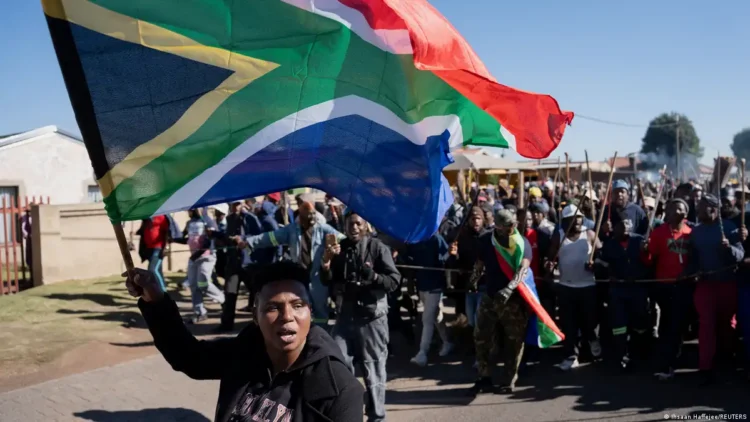 Xenophobic Violence in South Africa Forces Nigerians and Ghanaians to Flee Amid Renewed Tensions