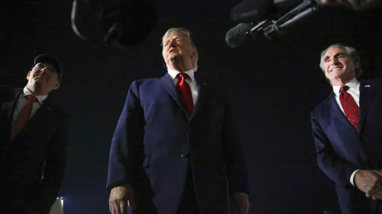 Trump Vows US Response After Iran Downs Army Helicopter Near Strait of Hormuz