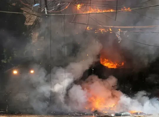 At least 21 people killed as fire sweeps through building in New Delhi