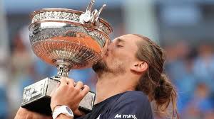 Zverev Finally Breaks Through in Paris