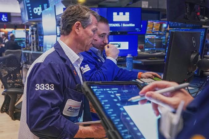 Wall Street Rebounds Erasing Prior-Day Losses As Tech and Oil Drive Gains