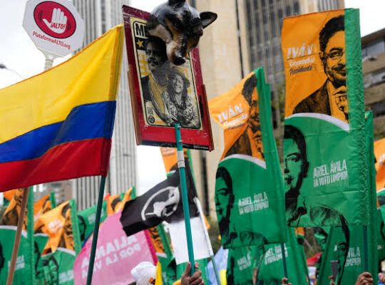 Colombia Faces Defining Runoff Between Outsider and Progressive Rival