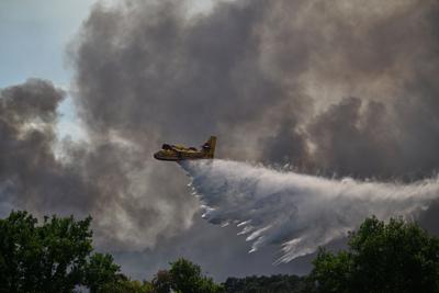 Wildfire Smoke Chokes Midwest and Northeast as Evacuations Spread Across Communities