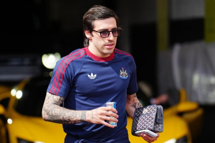 Sandro Tonali Completes Club Record £100m Switch To Tottenham