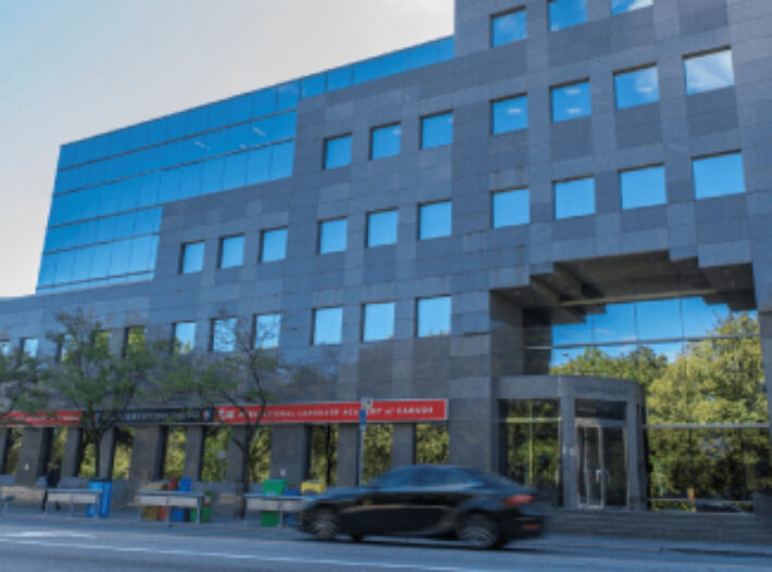 Major Canadian  private English Language school shuts down after bankruptcy as international student numbers plunge