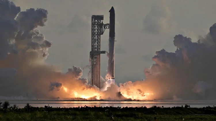 SpaceX’s Starship Reaches Orbit for the First Time in Historic Test Flight