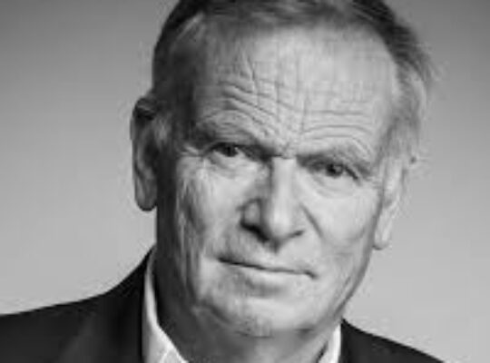 Best Selling novelist and controversial politiian jeffrey Archer dies at 86