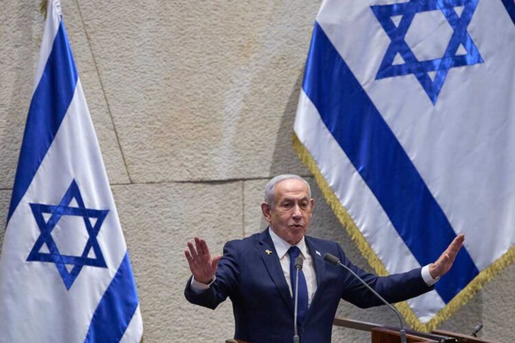 Israel orders West Bank lockdown after Hebron shooting leaves five wounded