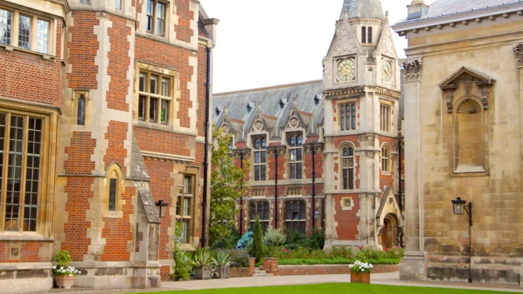 Cambridge Uni: Gender cotroversies and campus divisions spark new student society